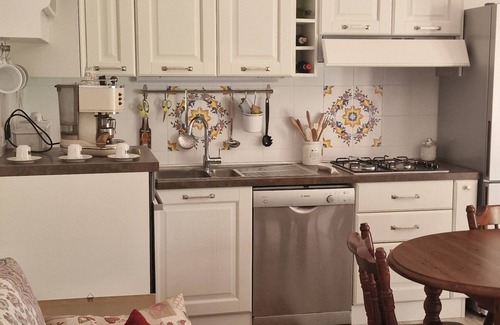 Latina Lido Villa | delightful three-family cottage in the green