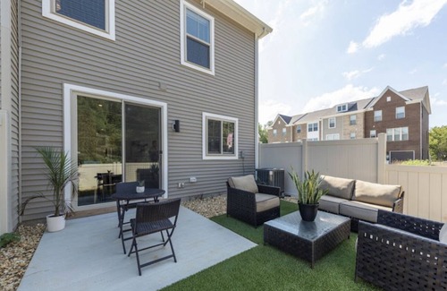 Waldorf House | Delightful townhome with AC in Waldorf - 3 bedrooms available