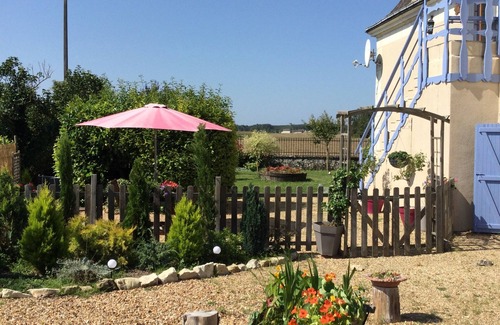 Gizeux Apartment | Delightful Upstairs Apartment in the Beautiful Rural Countryside of the Loire.