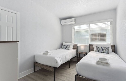 Delray Beach Apartment | Delray Haven Sleeps 6 TVs BBQ