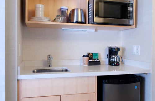 Victoria Resort | Delta Hotels by Marriott Victoria Ocean Pointe Resort