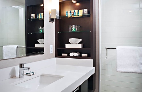 Victoria Resort | Delta Hotels by Marriott Victoria Ocean Pointe Resort