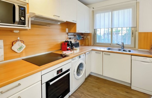 Riou - Petit Juas - Av de Grasse Apartment | Deluxe 2 bedroom apartment