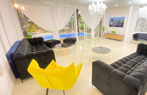 Rishon LeTsiyon House | Deluxe 4BR Villa Spa in Rishon LeZion