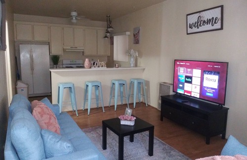 Hawthorne Apartment | Deluxe Apt. - 5 miles from LAX and BEACHES - "Joy"