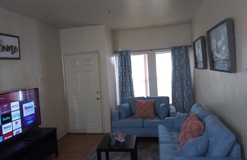 Hawthorne Apartment | Deluxe Apt. - 5 miles from LAX and BEACHES - "Joy"