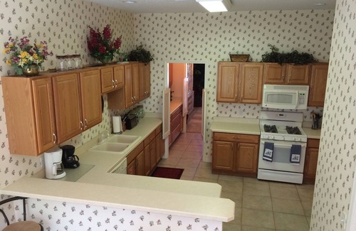 Glenbrook House | Deluxe Carriage Home across from Golf Course & Club, Tennis Club, Pool, Hot Tub