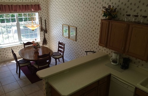 Glenbrook House | Deluxe Carriage Home across from Golf Course & Club, Tennis Club, Pool, Hot Tub