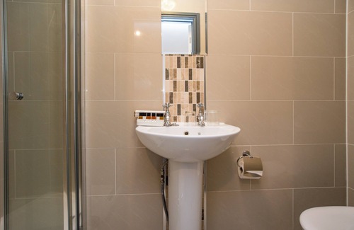 Bray on Thames House | Deluxe double room with view