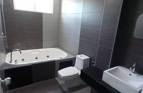 Gelugor House | Deluxe Family Room