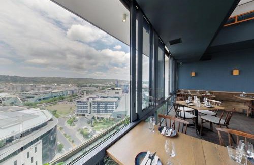 Menlyn Apartment | Deluxe fully furnished apartment in Menlyn Maine residence 1209