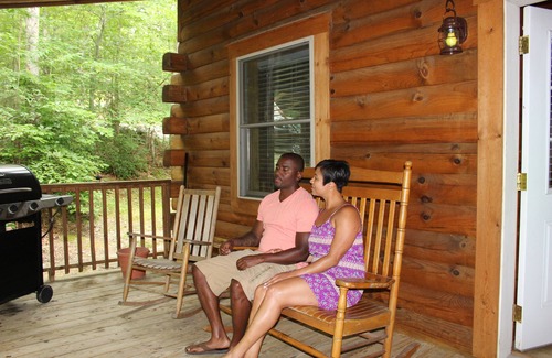 Hico Cabin | Deluxe Iron Ring Cabin In The Woods