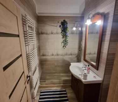 Militari Apartment | DeLuxe Jacuzzi & Baldaquin Studio
