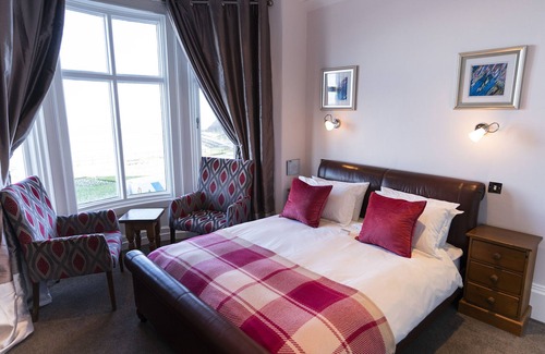 Scarborough House | Deluxe King Ensuite with Sea View at The Helaina