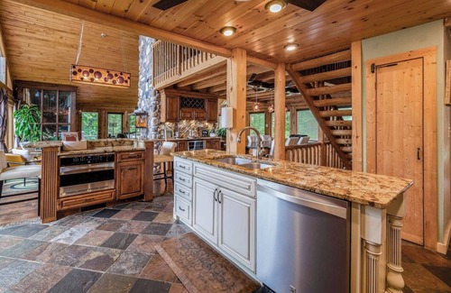 Cohasset Cabin | Deluxe Log Home overlooking quiet lake on the Pokegama chain of lakes!