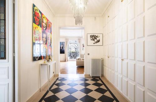 Notre-Dame-des-Champs Apartment | Deluxe Paris St Germain Suite