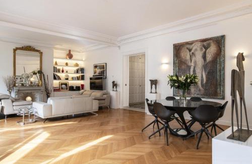 Notre-Dame-des-Champs Apartment | Deluxe Paris St Germain Suite