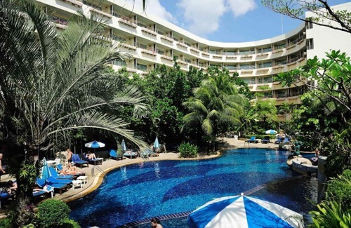 Patong Hotel | Deluxe room # 15, partial sea view