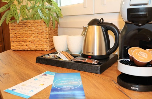 Adamas House | "Deluxe" Room in Adamas