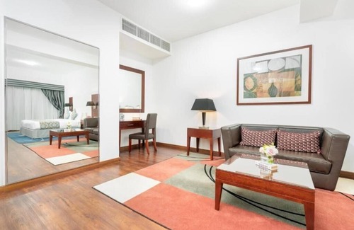 Al Nahda Apartment | Deluxe Room Near Sahara Center Sharjah