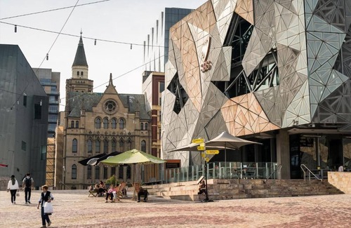 Melbourne Central Business District Apartment | Deluxe Studio at Lonsdale Street Melbourne
