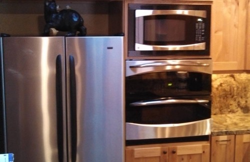 Mammoth Lakes Condo | Deluxe Tri-Level Townhome in Beautiful Snowcreek @Mammoth CA