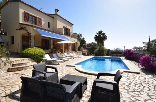 Calonge Villa | Deluxe Villa in Calonge with Private Pool