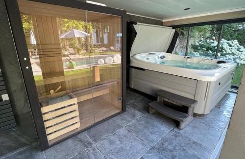 Fontainebleau Bed & Breakfast | Demeure Les Aiglons, Chambres d'hôtes & Spa
