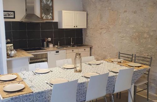 Beaulieu-sur-Loire House | Demeure restaurée avec chambres privatives, proche Loire, vignes et activités outdoor - FR-1-590-240