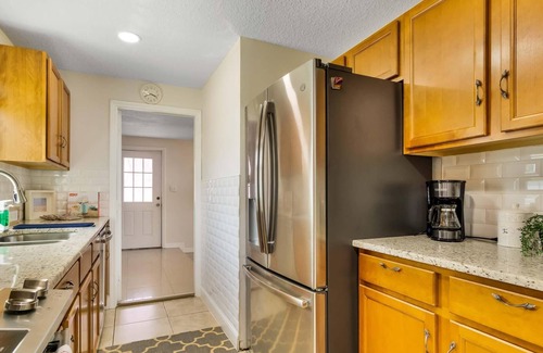 Sandalwood House | ~Den Delight Sleeps 9 UNF, Mayo Clinic, & Beach~