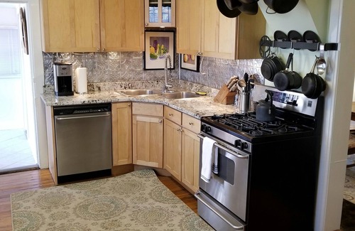 Highland House | Denver, Lower Highland-LoHi, Downtown, "Farmhouse" in the City n
