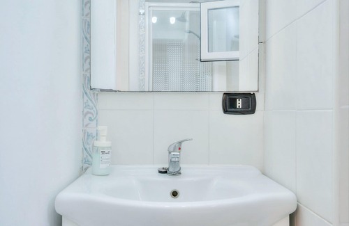 Torre del Greco Apartment | depandance The Depandance of Villa Vesuviana is a modern and comfortable studio apartment, located