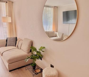 Downtown Santiago Apartment | Departamento con estacionamiento incluido, Ideal para ir de compras y conectar con puntos turísticos