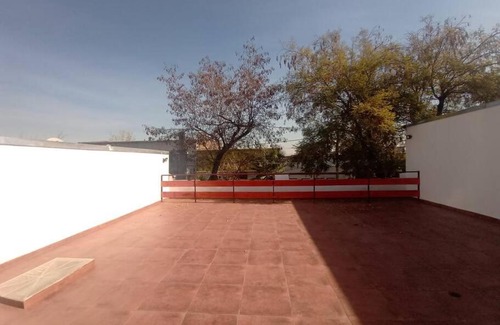 Downtown Santiago Apartment | Departamento interior en casa cultural