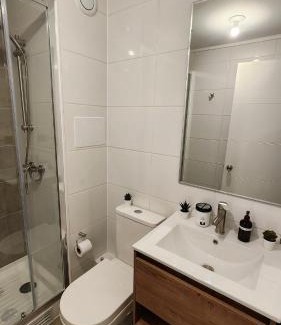 Los Angeles Apartment | Departamento moderno, nuevo, 1D1B, inmejorable ubicación, estacionamiento