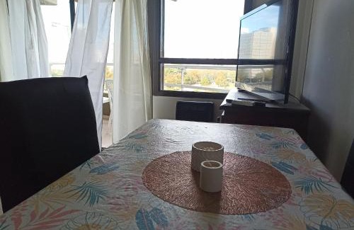 La Plata Apartment | Departamento Plaza Moreno con balcón