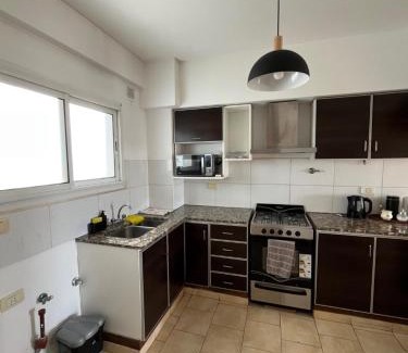 Santa Rosa Apartment | Departamento Sara, zona centro con cochera!