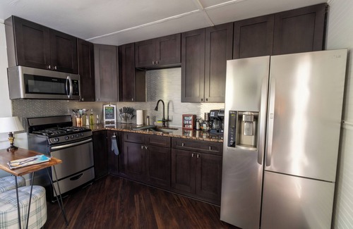 Gainesville Hotel | Depot Village