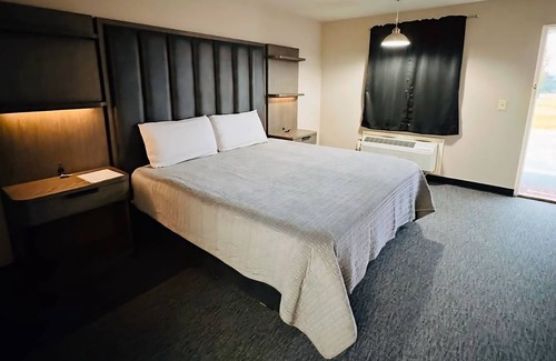 De Queen Hotel | DeQueen Golf and Country Club