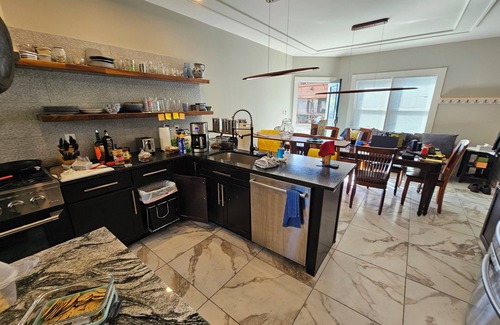 Highlands Douglass House | Derby Dream 4-bedroom house with WiFi and AC in brilliant Louisville