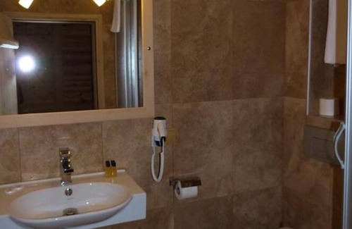 Cayirduzu Hotel | Dere Hotel