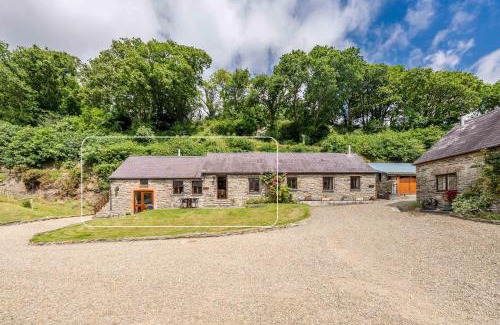 Tremain House | Derwen-Y-Rhiw