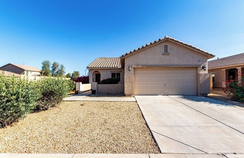 Buckeye House | Desert Haven Hideaway