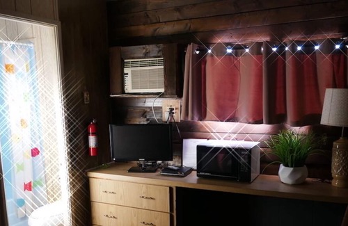 Meadview House | Desert Motel - The Majestic, Rm. 2