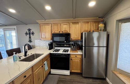 Foothills House | Desert Mountain Getaway!