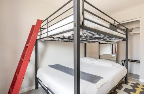 Desert Hot Springs House | Desert Picasso! Pool, Spa, Games, Mountain Views