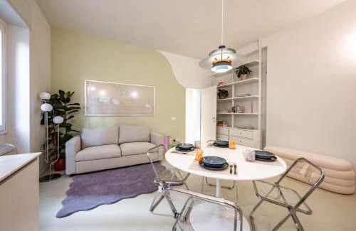 Zona Zara Apartment | Design and Silence - Wide renovated apartment 2 stops form centrale