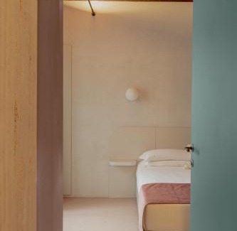 Rione VII Regola Apartment | Design apartment with private pool in Campo dei Fiori