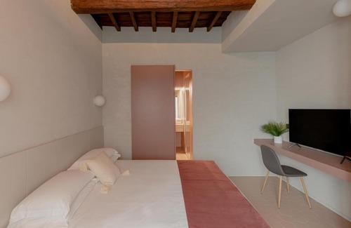 Rione VII Regola Apartment | Design apartment with private pool in Campo dei Fiori