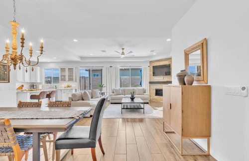 Sahuarita House | Design Dream/4 BR 3 BA/Garage/View/Upscale